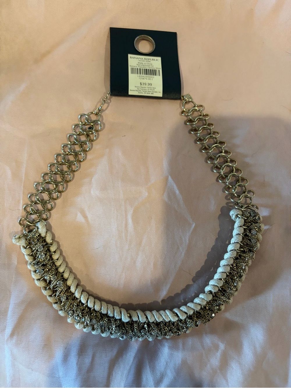 Banana republic statement necklace